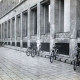 Archiv der Region Hannover, ARH Slg. Mütze 288, Fahrradständer am Hauptpostamt. Hannover