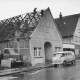 Stadtarchiv Neustadt a. Rbge., ARH Slg. Bartling 362, Mittelstraße, Abriss des Hauses Kallmeyer, Blick von der gegenüberliegenden Straßenseite nach Südosten