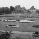ARH Slg. Bartling 537, Parkanlage mit Brunnenteich am Wallmarkt, Neustadt a. Rbge.