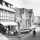 Stadtarchiv Neustadt a. Rbge., ARH Slg. Bartling 733, Mittelstraße, Blick nach Norden auf die Häuser an der westlichen Straßenseite, Neustadt a. Rbge.