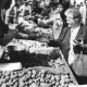 ARH Slg. Bartling 820, Verkauf von Kartoffeln auf dem Wochenmarkt "Wallmarkt", Neustadt a. Rbge.