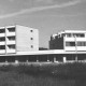 ARH Slg. Bartling 915, Im Heidland 27, Ecke Beethovenstraße, Blick auf das Wohn- und Einkaufszentrum nach Nordosten, Neustadt a. Rbge.