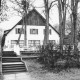 Stadtarchiv Neustadt a. Rbge., ARH Slg. Bartling 1245, Nordufer, das alte Badehotel am Weissen Berg, Giebelansicht, Seeseite, Steinhuder Meer