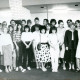 Stadtarchiv Neustadt a. Rbge., ARH Slg. Bartling 3151, Kreiskrankenhaus (später: KRH Klinikum Neustadt a. Rbge.), Lindenstraße 75: Gruppenfoto mit Schwesternschülerinnen (?), Neustadt a. Rbge.