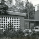 Stadtarchiv Neustadt a. Rbge., ARH Slg. Bartling 3836, Neubau der Friedhofskapelle am Alten Postweg, Frontalansicht von Nordwesten, Poggenhagen