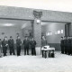 Stadtarchiv Neustadt a. Rbge., ARH Slg. Bartling 4011, Einweihung der neuen Fahrzeughalle der Feuerwehr, am Tisch Georg Jandritza, Ratsherr, Esperke