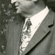 Stadtarchiv Neustadt a. Rbge., ARH Slg. Bartling 4034, Bürgermeister von Esperke Günther Madlowski, Profilansicht