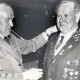 ARH Slg. Bartling 4060, Überreichung eines Schützenordens an den langjährigen Bürgermeister  und 1. Vorsitzenden Heinrich Dannenberg durch den 1. Vorsitzenden der Schützengesellschaft Heinz Graumann, Eilvese