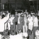 ARH Slg. Bartling 4615, Besuch einer Delegation aus Mardorf / Neustadt a. Rbge. in Mardorf / Hessen, Auftritt der Delegation mit einem Chorgesang in der Festhalle, Homberg-Mardorf