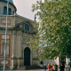 Archiv der Region Hannover, ARH Slg. Bürgerbüro 497, Mitglieder des Bürgerbüros für Stadtentwicklung Hannover e. V. beim Zwischenstopp an der Clemenskirche während einer Cityring Radtour, Calenberger Neustadt