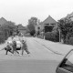 Archiv der Region Hannover, ARH Slg. Weber 02-008/0015, Wohnsiedlung an der Schaumburger Straße mit Blick in Nordrichtung, Alt-Gehrden