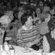 ARH Slg. Weber 02-027/0002, Zuschauer bei einem Karnevalsnachmittag mit dem Hannoverschen Carnevalsclub im Schützenhaus Ottomar v. Reden, Gehrden