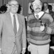 Archiv der Region Hannover, ARH Slg. Weber 02-043/0003, V.l. Friedrich Salfeld (Kirchenvorstand Margarethen-Gemeinde Gehrden) und Superintendent Hans-Bernhard Ottmer (Kirchenkreis Ronnenberg) im Gemeindesaal, Leveste