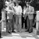 Archiv der Region Hannover, ARH Slg. Weber 02-043/0016, Ortsbürgermeister Hermann Deiters, ein Vertreter vom TV Jahn Leveste und ein Vertreter vom Technischen Hilfswerk bei der Einweihung einer Holzbrücke über den Levester Bach als Zugang zum Sportplatz Leveste