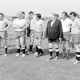 ARH Slg. Weber 02-049/0004, Fußball-Benefiz-Spiel mit einer Stadtauswahl auf der Bezirkssportanlage, Gehrden