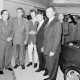 ARH Slg. Weber 02-058/0007, Einweihung des neuen Verkaufspavillons vom Autohaus Blank mit v.l. Stadtdirektor Hans Bildhauer, Bürgermeister Heinrich Berkefeld, Architekt Werner Haller aus Gehrden, Ortsvorsteherin Heide Rath, Inhaber Felix Blank und Klaus Blank, Ditterke