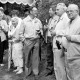 Archiv der Region Hannover, ARH Slg. Weber 02-063/0001, Feier des gemischten Chors "Harmonie" mit v.r. N.N., Vorsitzender Friedrich Kirchhoff, Karl-Heinz Huter, Ehrenfried Keding, Uta Siebert, verdeckt dahinter Christa Hohe und weitere