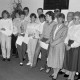 Archiv der Region Hannover, ARH Slg. Weber 02-072/0006, Siegerehrung mit Urkunden innerhalb des Sportvereins Gehrden e.V.