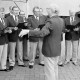 Archiv der Region Hannover, ARH Slg. Weber 02-074/0001, Auftritt des Männergesangvereins Lenthe (Stadt Gehrden) mit dem Dirigenten Konrad Hülsemann, Lenthe
