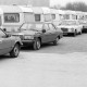 Archiv der Region Hannover, ARH Slg. Weber 02-074/0018, Frühjahrstreffen der Campingfreunde Gehrden mit Teilnehmern aus Norddeutschland, der Niederlande und Dänemark auf dem Festplatz Lange Feldstraße, Gehrden