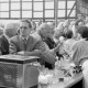 Archiv der Region Hannover, ARH Slg. Weber 02-078/0016, Maibaumfeier mit in der Mitte Bürgermeister Heinrich Berkefeld, Gehrden