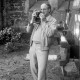 ARH Slg. Weber 02-086/0020, Kreiskantor Gottfried Piper fotografiert die Aufhängung der Kirchenglocke der Margarethenkirche nach der Reparatur eines Riss, Gehrden