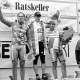 Archiv der Region Hannover, ARH Slg. Weber 02-090/0010, Siegeraufstellung nach einem Radrennen des traditionellen Bürgerpreis der Stadt Gehrden
