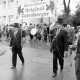 Archiv der Region Hannover, ARH Slg. Weber 02-117/0013, Das Blasorchester "Original Calenberger" bei einem Festumzug in der Lange Feldstraße / Ecke Gärtnereiweg, Alt-Gehrden
