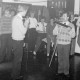 Archiv der Region Hannover, ARH Slg. Weber 02-123/0015, Tombola beim Kameradschaftsabend der Ortsfeuerwehr Gehrden im Schützenhaus, Gehrden