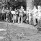 Archiv der Region Hannover, ARH Slg. Weber 02-125/0017, Auftritt eines Blasorchesters