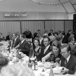 Symbolbild, stellvertretend für Bilder bei denen wir Ihre Hinweise benötigen.