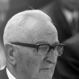 Symbolbild, stellvertretend für Bilder bei denen wir Ihre Hinweise benötigen.