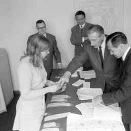 Symbolbild, stellvertretend für Bilder bei denen wir Ihre Hinweise benötigen.