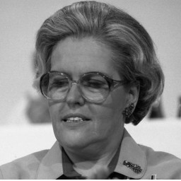 Hanna-Renate Laurien, Foto: Bundesarchiv, B 145 Bild-F054633-0023 / Engelbert Reineke / [CC-BY-SA 3.0](https://creativecommons.org/licenses/by-sa/3.0/de/), via Wikimedia Commons