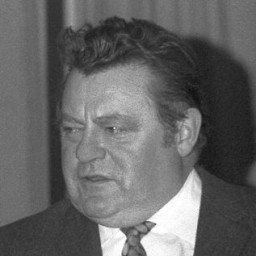 Franz Josef Strauß, Foto: Wikimedia Commons / SchmiAlf / [CC BY-SA 4.0](https://creativecommons.org/licenses/by-sa/4.0/) / (Ausschnitt)